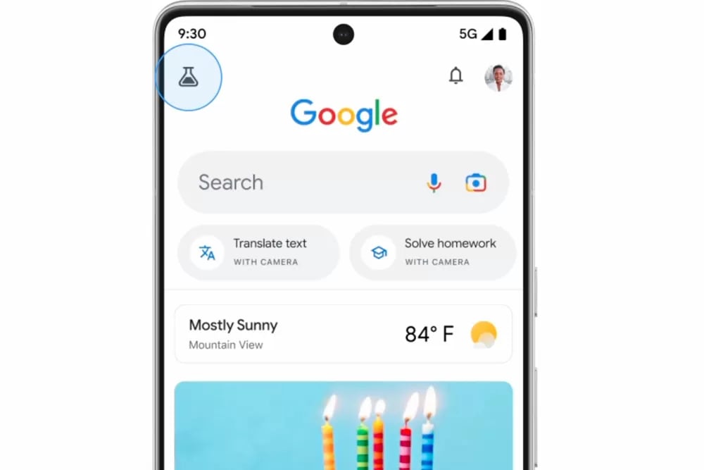 順番待ちリストに登録できるユーザーには、最新バージョンのGoogleアプリにLabsアイコンが表示される